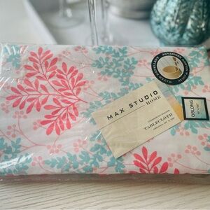 NWT! Max Studio Oblong Tablecloth 60”x 102”